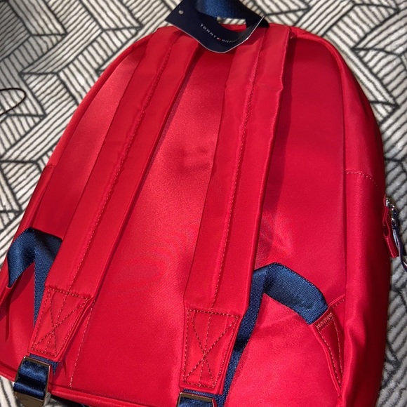 Tommy Hilfiger - Picture 4 of 7